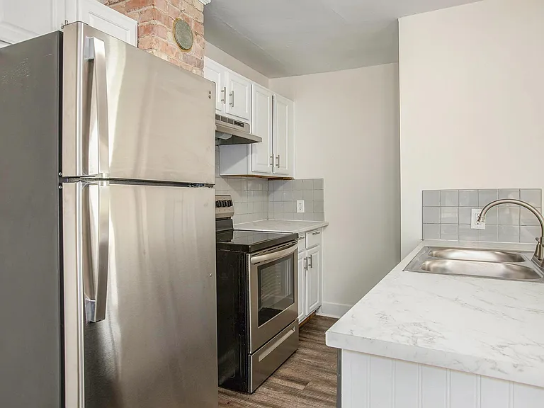 27 Colfax St NE #2 — Photo 10