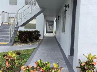 1 Burgundy Dr #A, Delray Beach, FL 33484