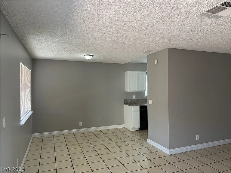 4732 Chantilly Ave — Photo 7