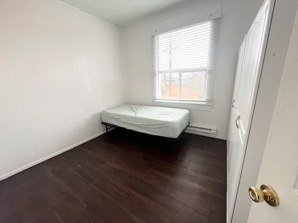 7821 Fremont Ave N, Seattle, WA 98103