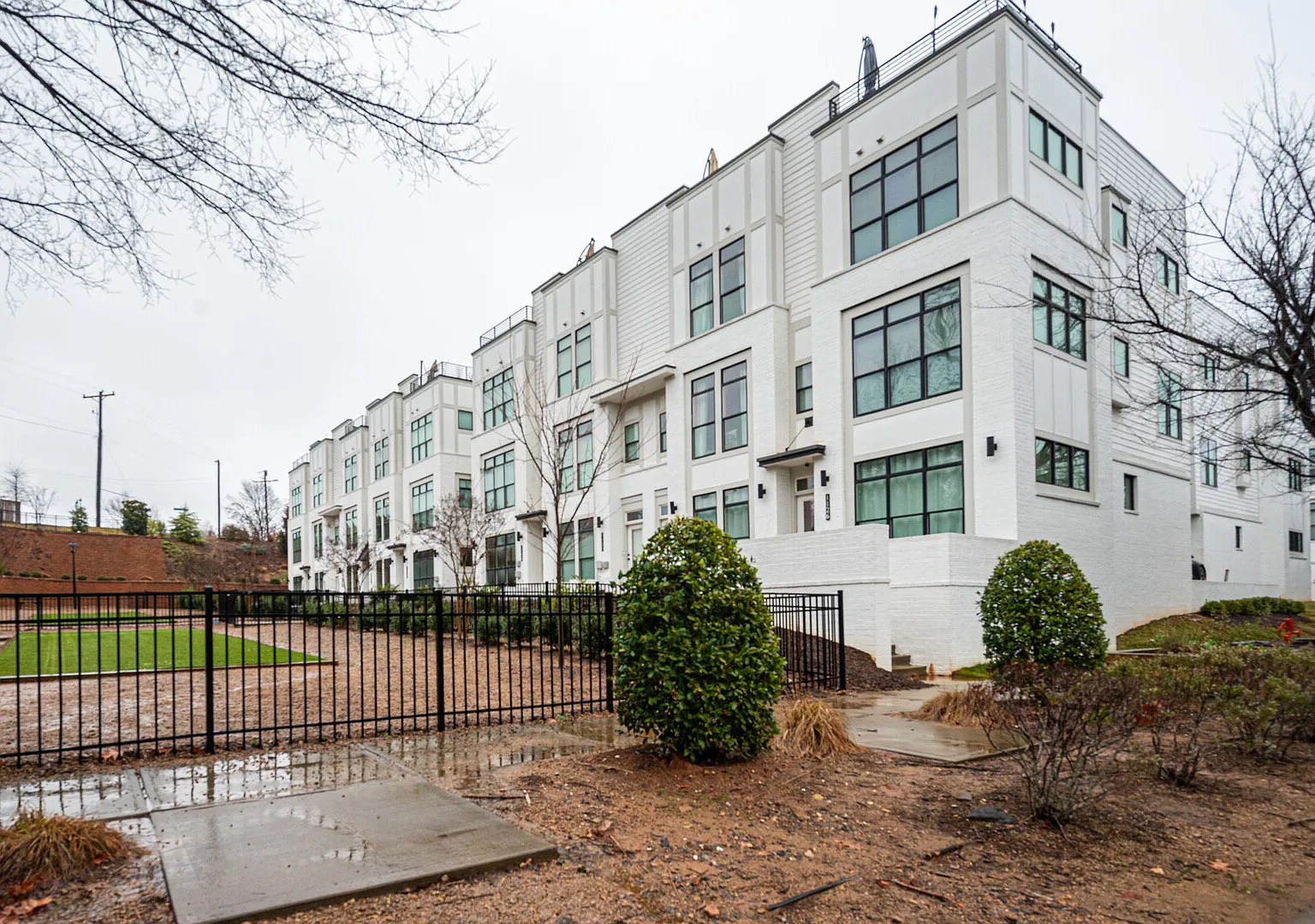 1112 Wesley Terrace- Sky Terrace Towns — Photo 1