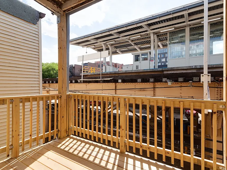 3554 N Wilton Ave #2 — Photo 13