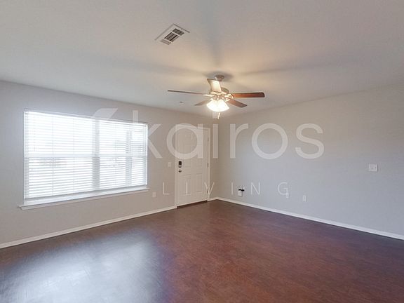 2nd image of 3902 E Thomas St #B
