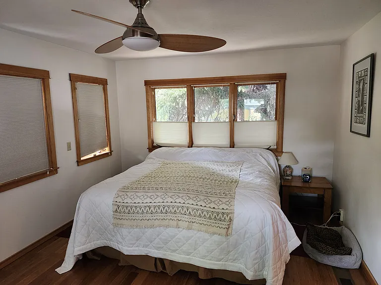 2415 Woodland Ave — Photo 13