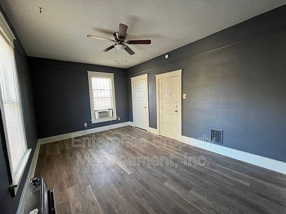 4th image of 1111 N Parkway Ave #5