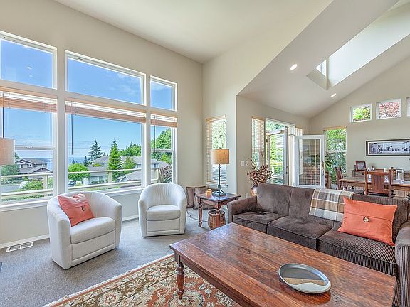 5th image of 113 Outlook Ln
