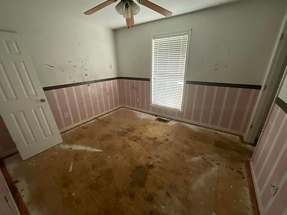 5th image of 69 Wolf Ln
