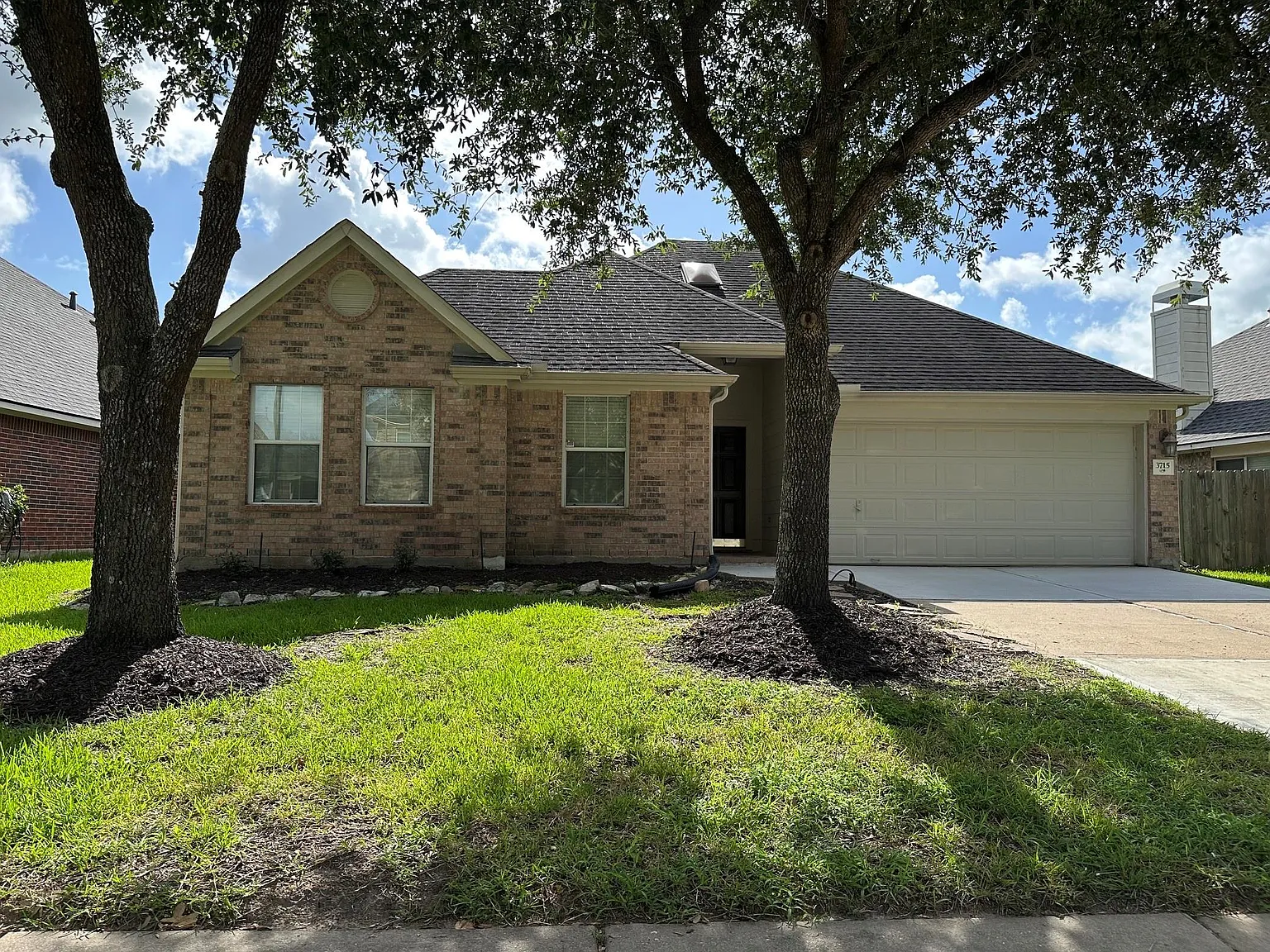 4 bed, 2.0 bath, 1790 sqft, $2,395 — Photo 1