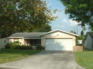 4211 Huntington St NE, Saint Petersburg, FL 33703