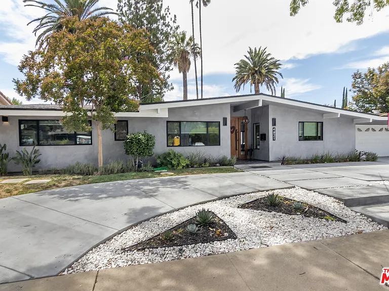 4821 Heaven Ave — Photo 36