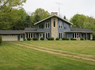 23479 Thompson Rd, Howard, OH 43028