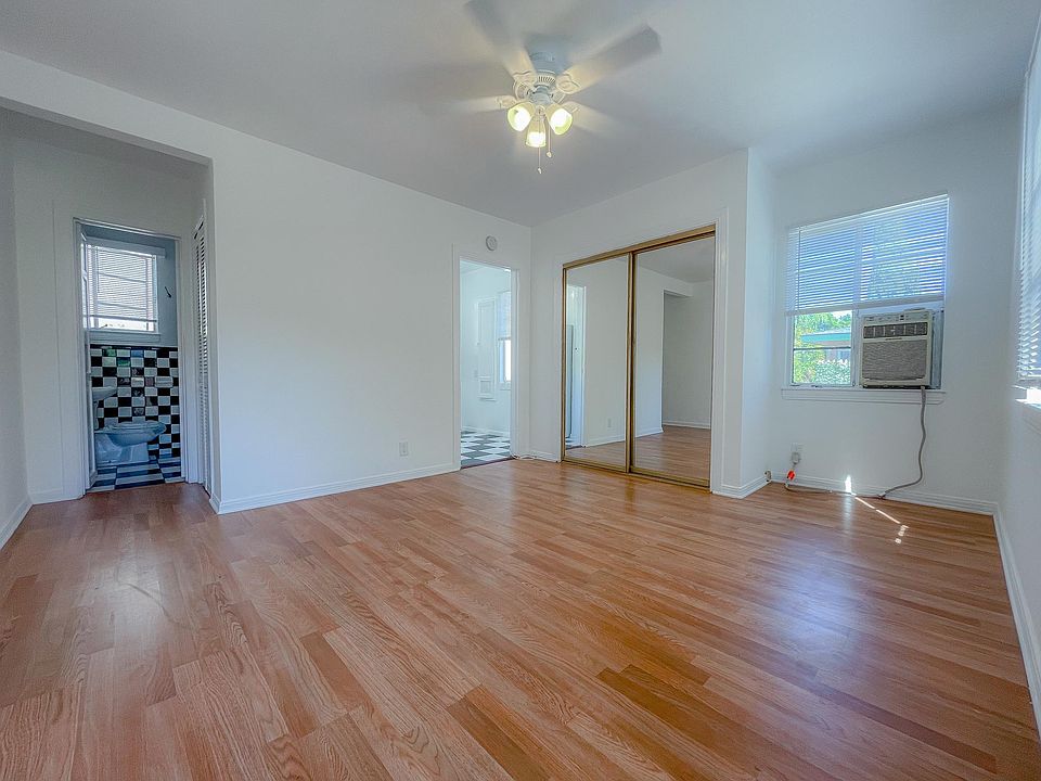 1st image of 1421 3/4 N Hayworth Ave #1421-3/4