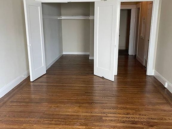 2nd image of 1229 Chestnut St #204R