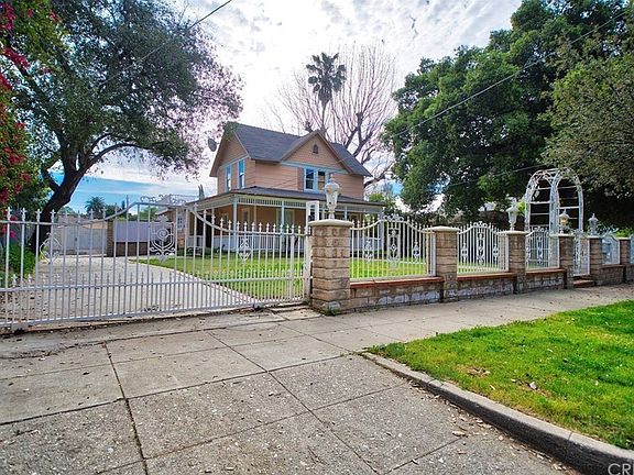 2nd image of 1478 Navarro Ave