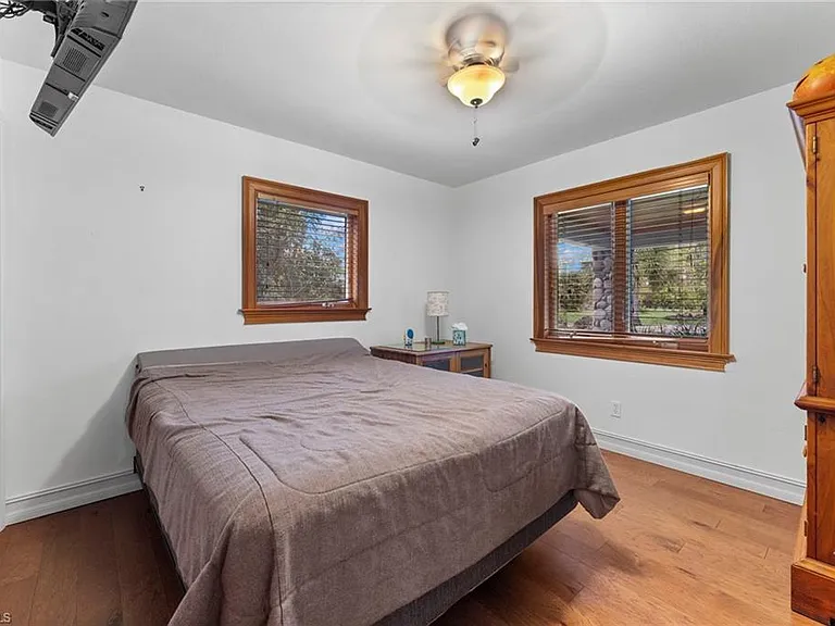 840 Jung Blvd W — Photo 27