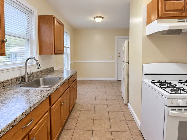 240-42 Chestnut St #2, Lynn, MA 01902