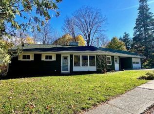 42 Cooper St, Springfield, VT 05156