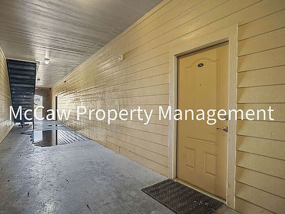 3rd image of 301 County Road 207 APT 1111