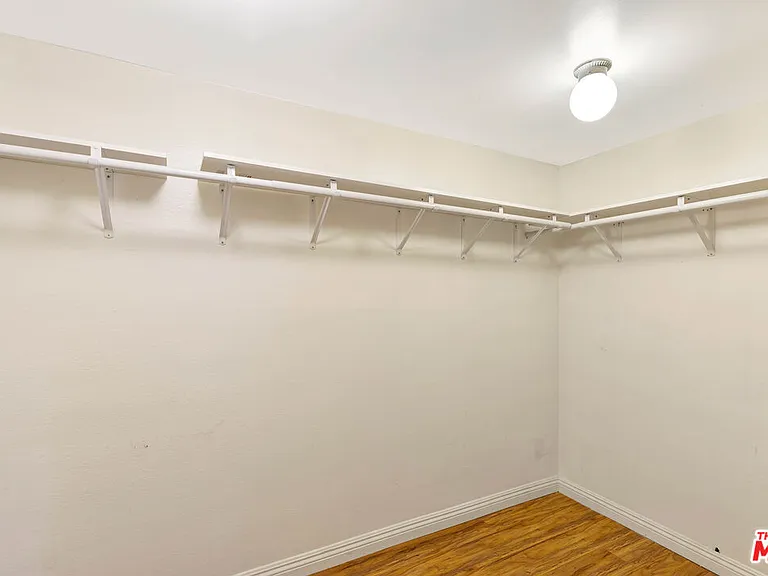 1900 Vine St #103 — Photo 20