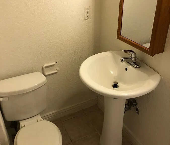 677 N Vrain St #19 — Photo 23