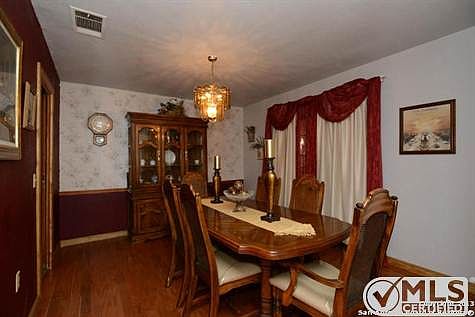 3rd image of 2818 Lake Crystal St