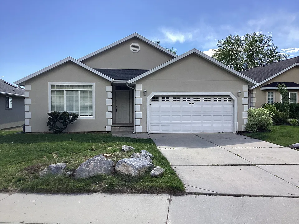 1096 S Slate Canyon Dr