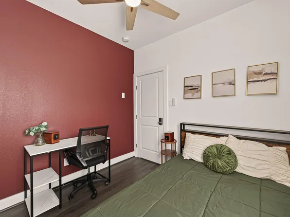 (undisclosed Address), Houston, TX 77011
