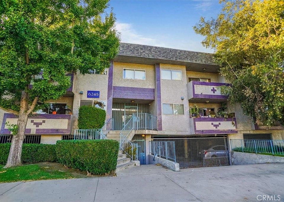1st image of 6245 Woodman Ave APT 208