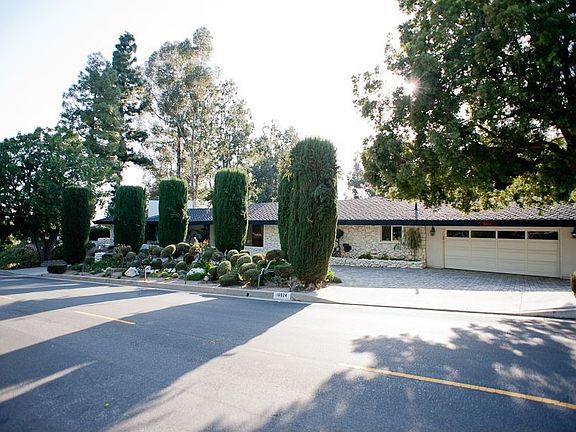 House seen from the street