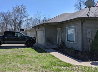 26 Starcrest Dr, Camdenton, MO 65020