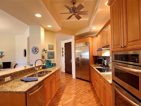 4th image of 470 Mandalay Ave APT 303