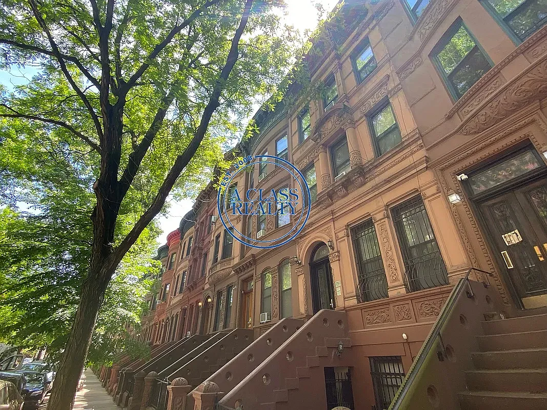 250 West 137th Street — Photo 2