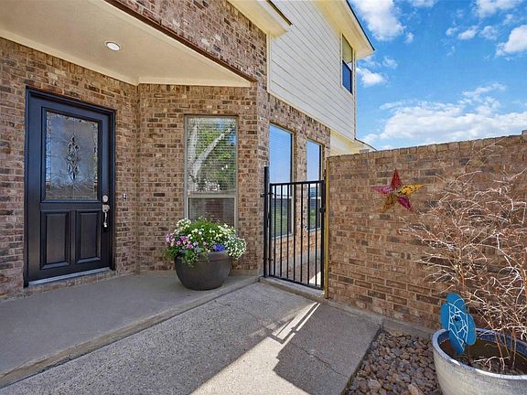 5th image of 1930 Old River Rd