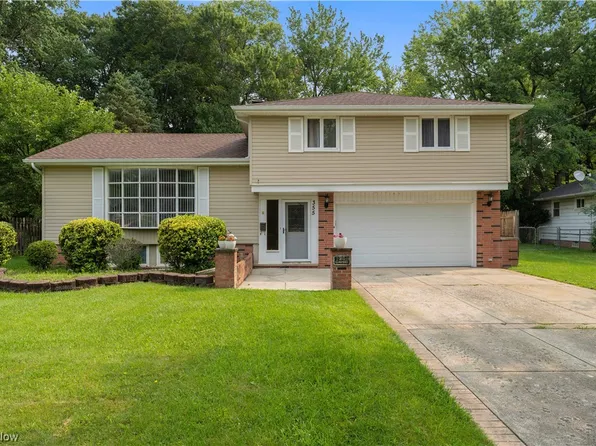 355 Claymore Blvd, Richmond Heights, OH 44143