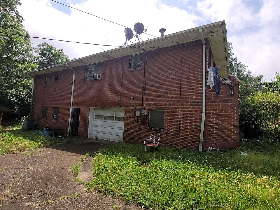 2nd image of 3100 Norwood Blvd