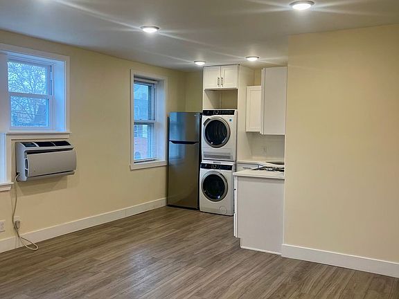 5th image of 4107 Chester Ave APT 2D