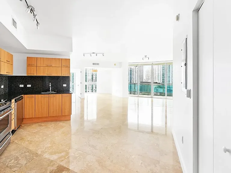 350 S Miami Ave #1802 — Photo 7