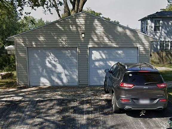 2nd image of 213 E College Ave #213.5