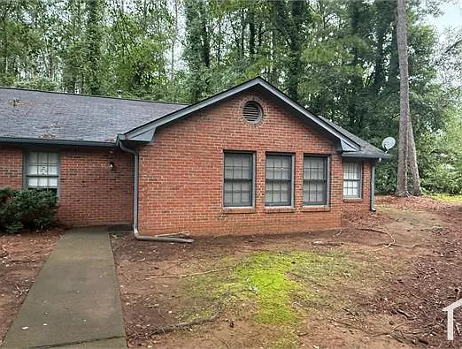 1839 Patterson Ct — Photo 3