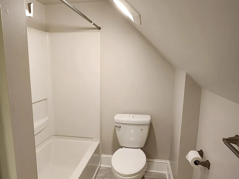 230 Cherokee St #3 — Photo 11