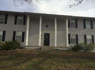 1310 NW Valley Woods Ct APT C, Grain Valley, MO 64029