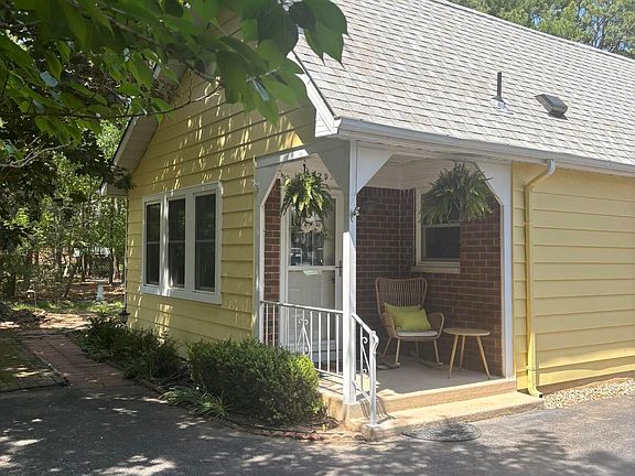 3rd image of 82 D Franklin Lane #D