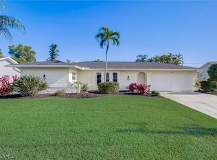 605 SE 28th Ter, Cape Coral, FL 33904