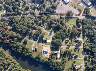 115 Cherokee Dr, Livingston, AL 35470