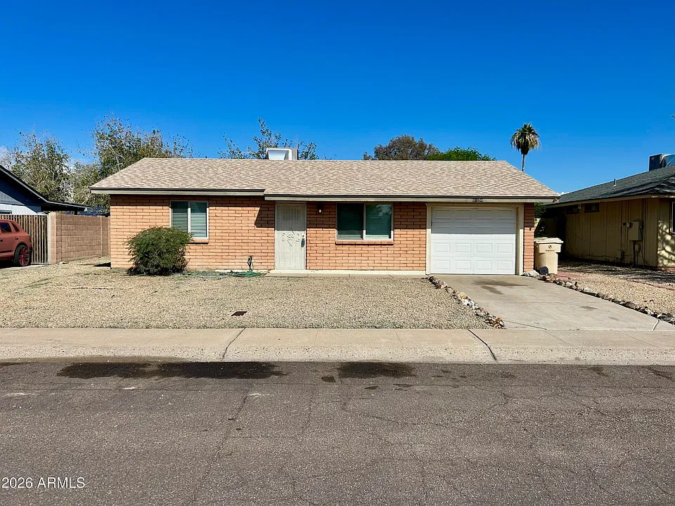 6124 W Nancy Rd
