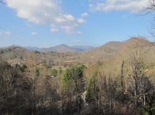 632 Winding Way Dr, Franklin, NC 28734