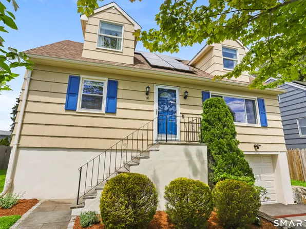 10 Leann Drive, Norwalk, CT 06851