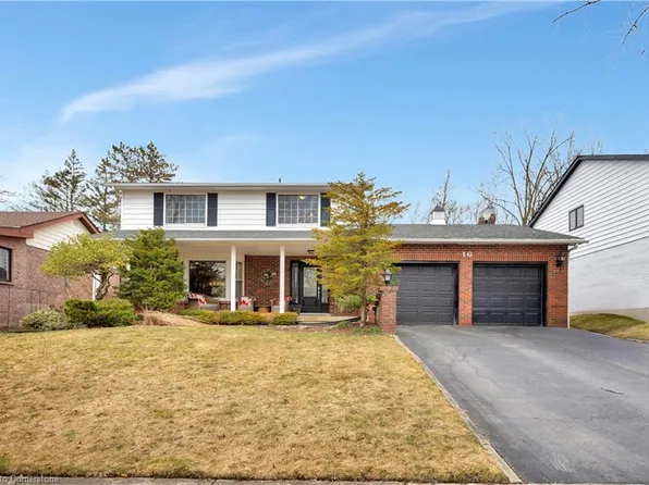 16 Combermere Cres, Waterloo, ON N2L 5B1