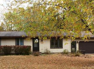 518 Cedar Dr N, Hudson, WI 54016