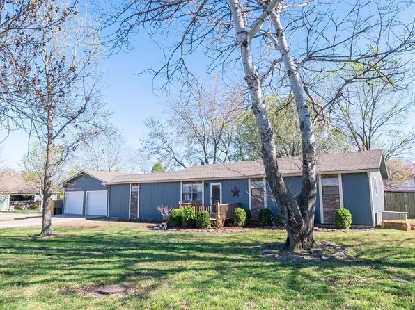 33 Century Pkwy, Neodesha, KS 66757